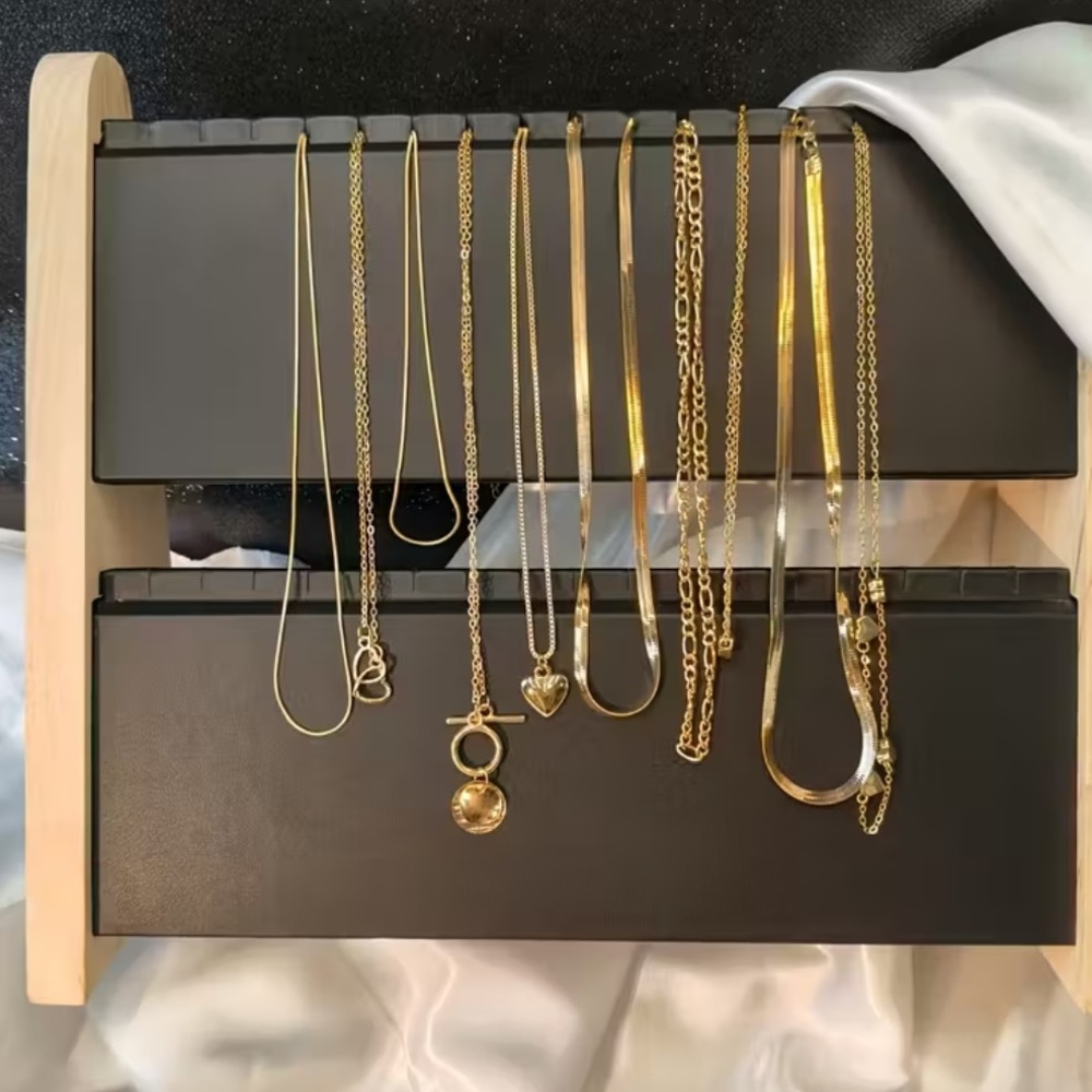10-Piece Golden Layered Necklace Set – Mixed Chains & Charms - NWT - Herringbone - Picture 4 of 4